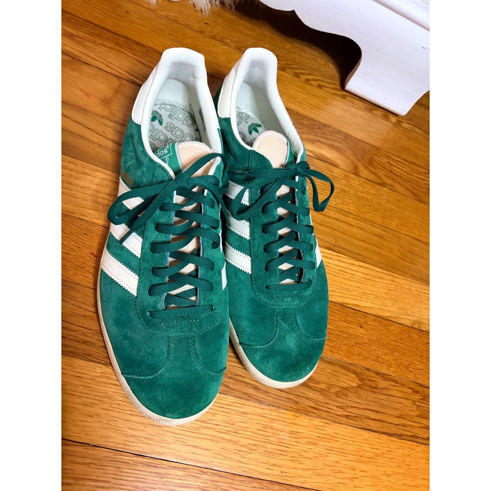 Adidas Gazelle Green Suede White Stripes Low Top Sneakers Mens 11 GX2210